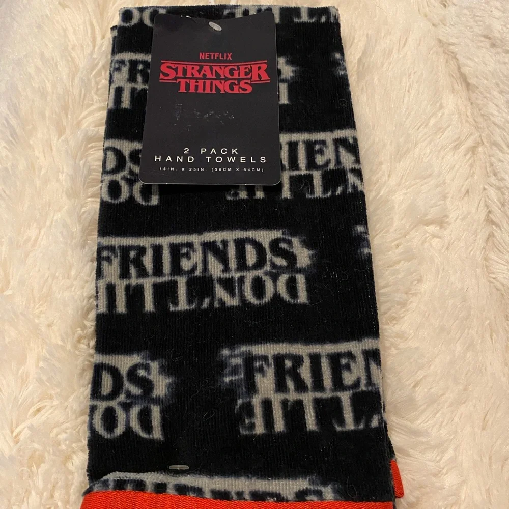 Stranger Things Friends Don’t Lie 2 Pack Hand Towels - Picture 1 of 2